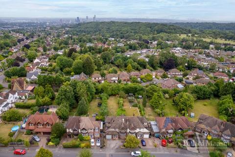 5 bedroom semi-detached house for sale, Norfolk Avenue, Sanderstead