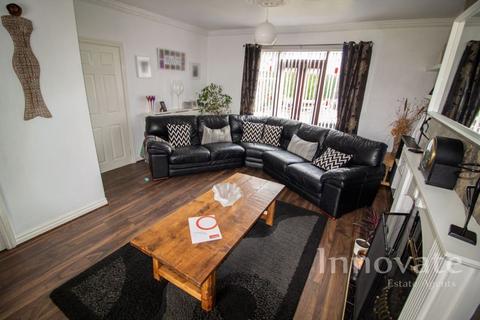 4 bedroom terraced house for sale, Thimblemill Road, Smethwick B67