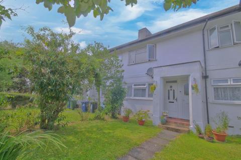 16a Goring Way, Greenford, UB6 9NL