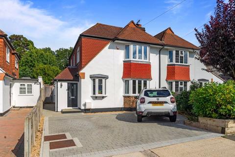 3 bedroom semi-detached house for sale, Manor Way, Worcester Park