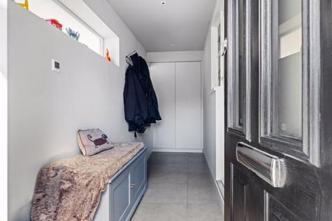 24 Manor Way, Worcester Park, KT4 7PH
