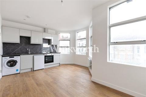 Studio to rent, Duckett Road, London, N4