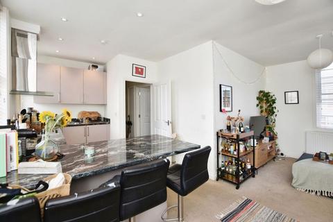 2 bedroom flat for sale, Endless Street, Salisbury *VIDEO TOUR*