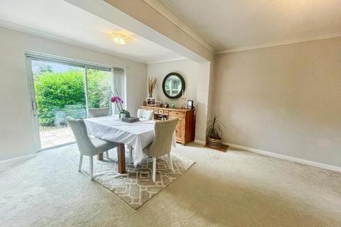 3 bedroom detached house for sale, Maywater Close, South Croydon, CR2 0RS