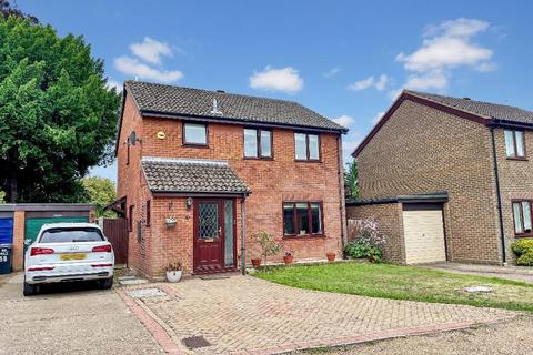 59 Maywater Close, South Croydon, CR2 0RS