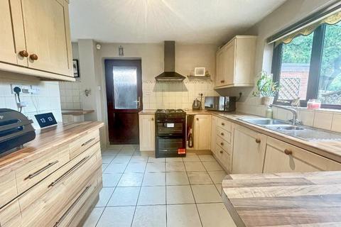 59 Maywater Close, South Croydon, CR2 0RS