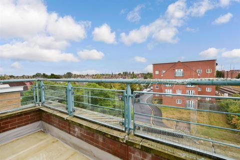 1 bedroom flat for sale, St. Mark's Place, Dagenham, Essex