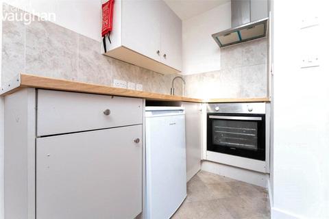 Studio to rent, Railway Road, Newhaven, East Sussex, BN9