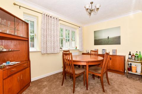 31 Greenhill, Staplehurst, Tonbridge, TN12 0SU