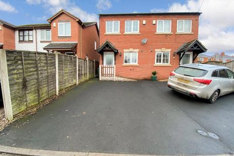 2 bedroom semi-detached house to rent, Beauchamp Heights, Kidderminster