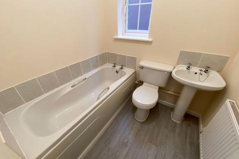 2 bedroom semi-detached house to rent, Beauchamp Heights, Kidderminster