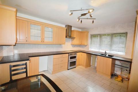 3 bedroom end of terrace house for sale, Broomhill Road, Chesterfield S41