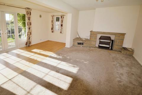 3 bedroom end of terrace house for sale, Broomhill Road, Chesterfield S41