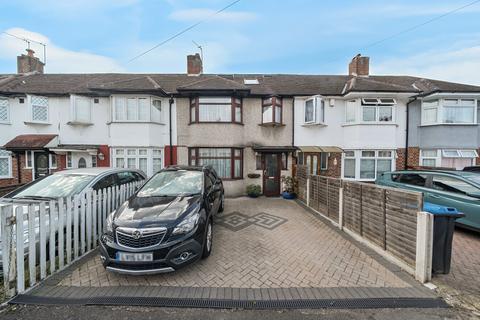 4 bedroom terraced house for sale, Worcester Close, Mitcham CR4