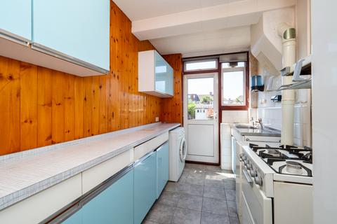 3 bedroom terraced house for sale, Aragon Road, Morden SM4