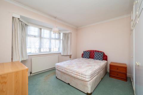 245 Aragon Road, Morden, SM4 4QW