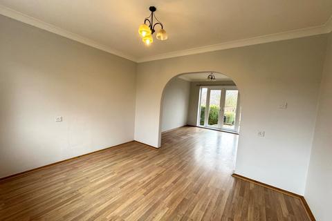 3 bedroom semi-detached house for sale, Gildercliffe, North Yorkshire YO12
