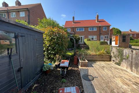 3 bedroom semi-detached house for sale, Gildercliffe, North Yorkshire YO12