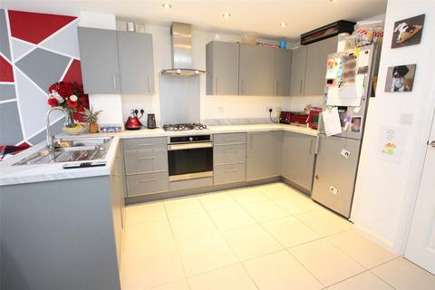 3 bedroom end of terrace house for sale, Oxleaze Way, Bristol BS39