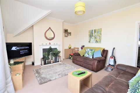 2 bedroom flat to rent, Eastern Esplanade, Margate