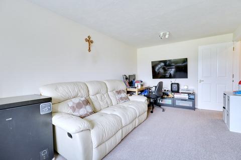 157 Brimfield Road, Purfleet-on-thames, RM19 1RQ