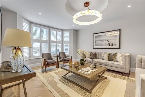 27 Westmoreland Road, London, SW13 9RZ
