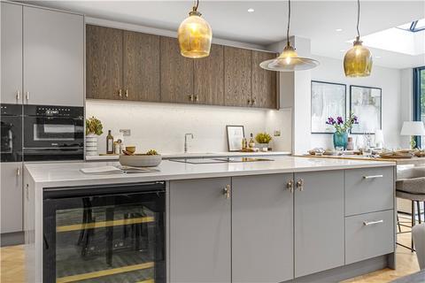 27 Westmoreland Road, London, SW13 9RZ