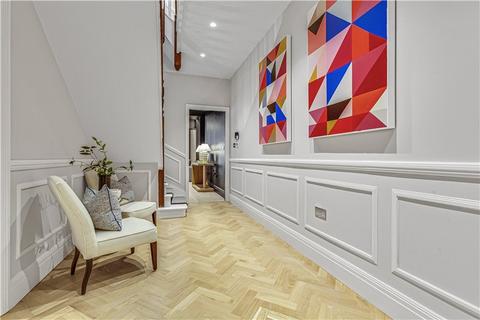 27 Westmoreland Road, London, SW13 9RZ