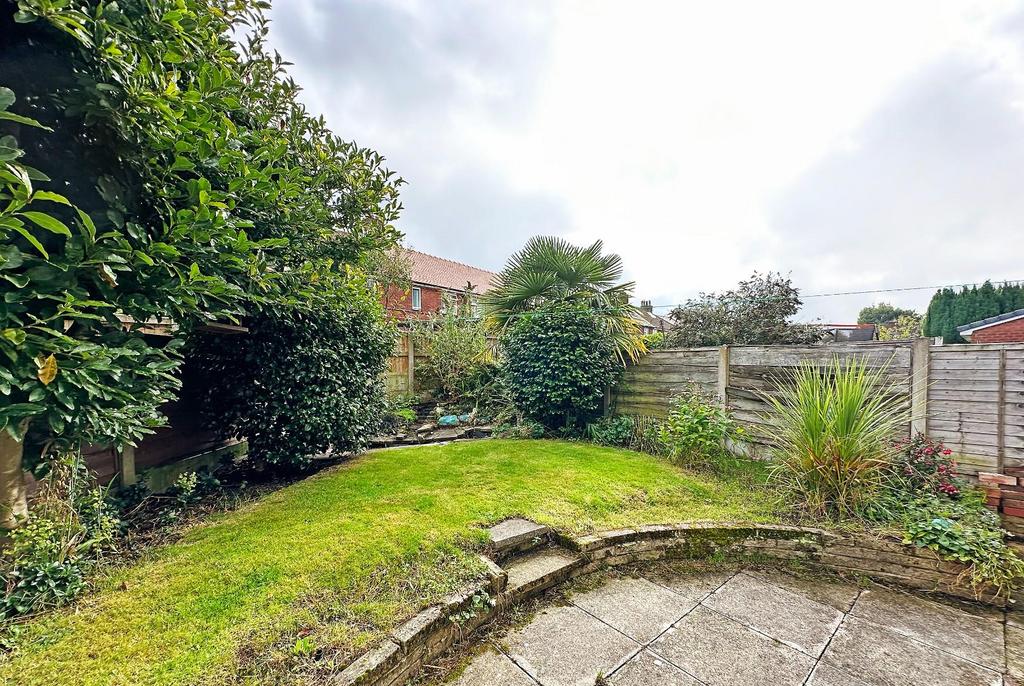 Clifford Avenue, Timperley 3 bed semidetached house for sale £350,000