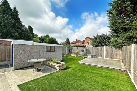 3 bedroom semi-detached house for sale, Leicester Avenue, Timperley