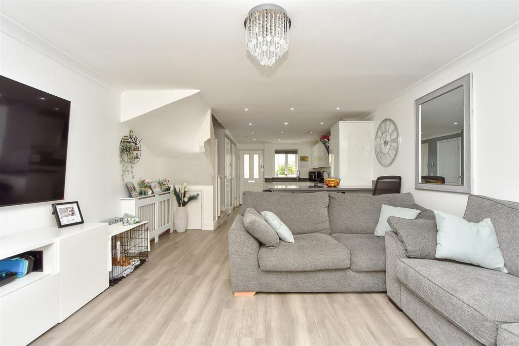 Kitchen/Living Area