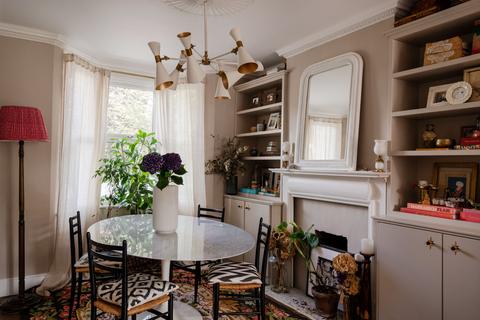 123 Downsell Road, London, E15 2BS