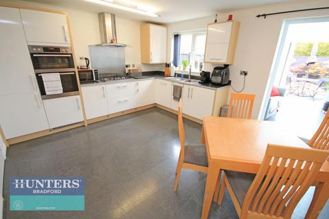 8 Carrick Drive, Pudsey, BD3 7FD