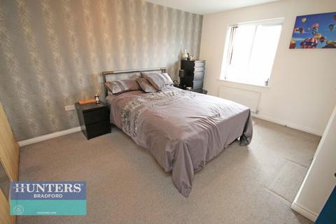 8 Carrick Drive, Pudsey, BD3 7FD
