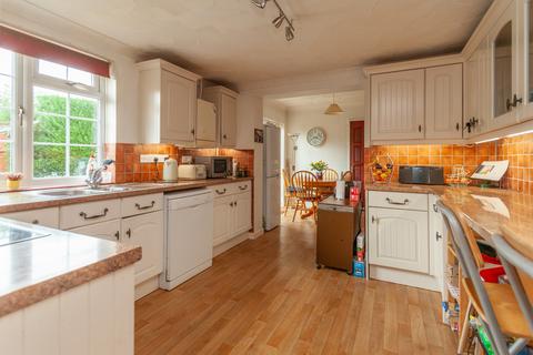 3 bedroom semi-detached house for sale, Naunton Road, Woodbridge, IP12 4HP