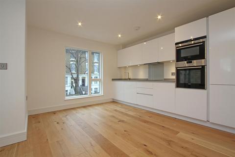 2 bedroom flat to rent, Jeffreys Road, London SW4