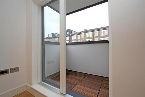 2 bedroom flat to rent, Jeffreys Road, London SW4