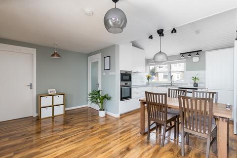 41 Craigs Road, Edinburgh, EH12 8EW
