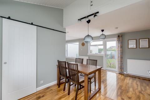 41 Craigs Road, Edinburgh, EH12 8EW