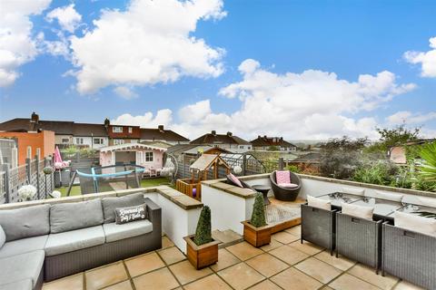 4 bedroom end of terrace house for sale, Somerset Avenue, Welling, Kent