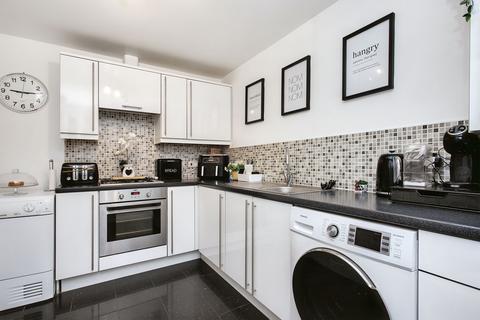 3 bedroom terraced house for sale, 15 Russell Road, Bathgate, West Lothian, EH48 2GF