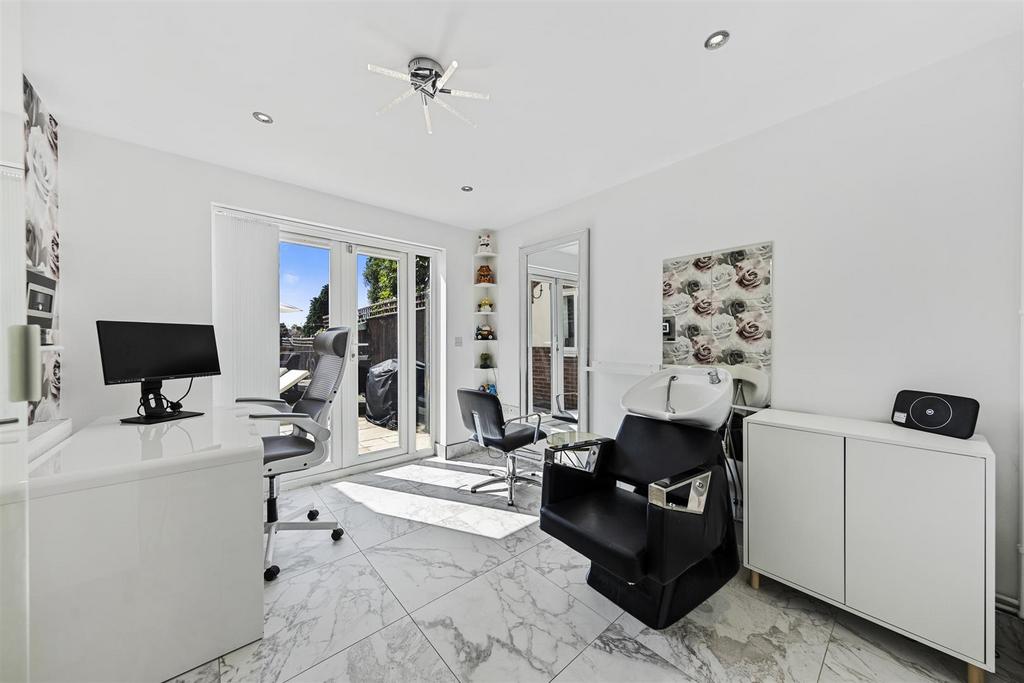 86b Newton Rd Web31.jpg