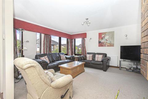 3 bedroom detached bungalow for sale, 4 Eldindean Court, Dunfermline