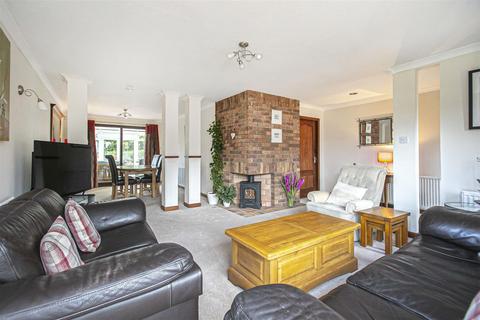 3 bedroom detached bungalow for sale, 4 Eldindean Court, Dunfermline