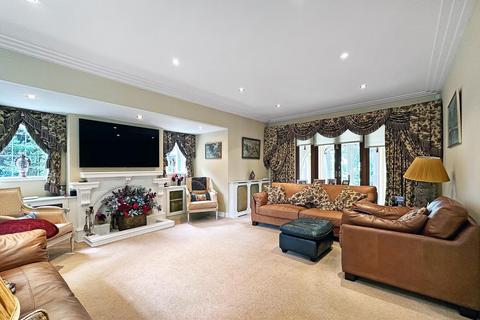 5 bedroom detached house for sale, Elmsway, Hale Barns