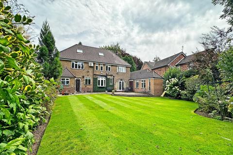 5 bedroom detached house for sale, Elmsway, Hale Barns