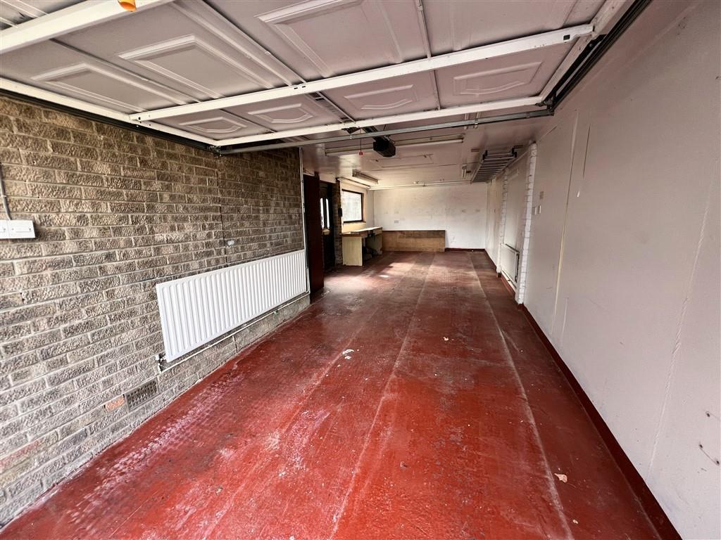 Garage/workshop