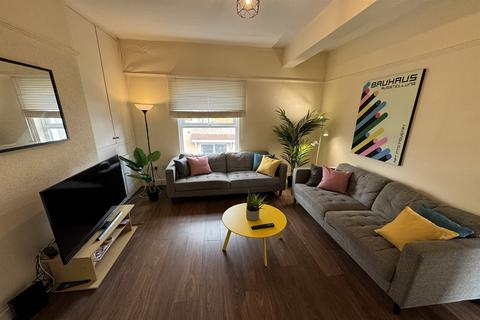 undefined, Rms @ High Road, Beeston, NG9 2LF