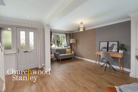 Heathfield Heath Road, Bradfield, Manningtree, CO11 2XD