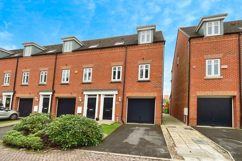 3 bedroom end of terrace house for sale, Wren Way, Rochdale, OL16